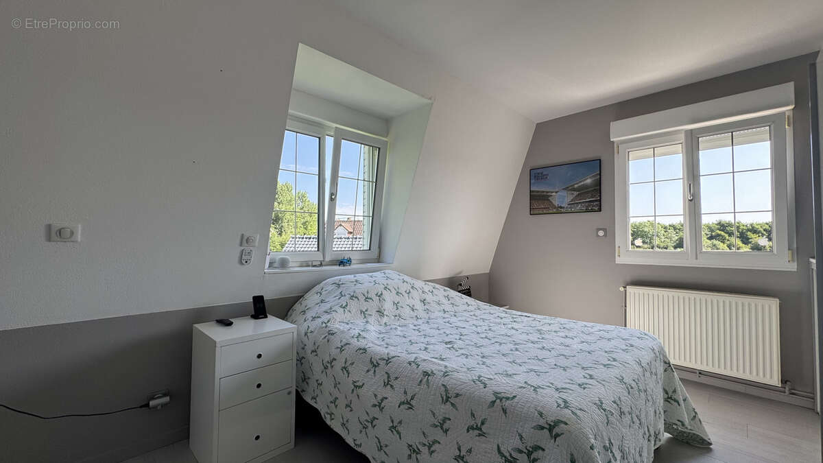 Maison à FRESNICOURT-LE-DOLMEN