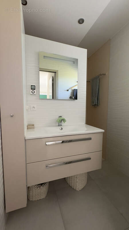 Maison à FRESNICOURT-LE-DOLMEN