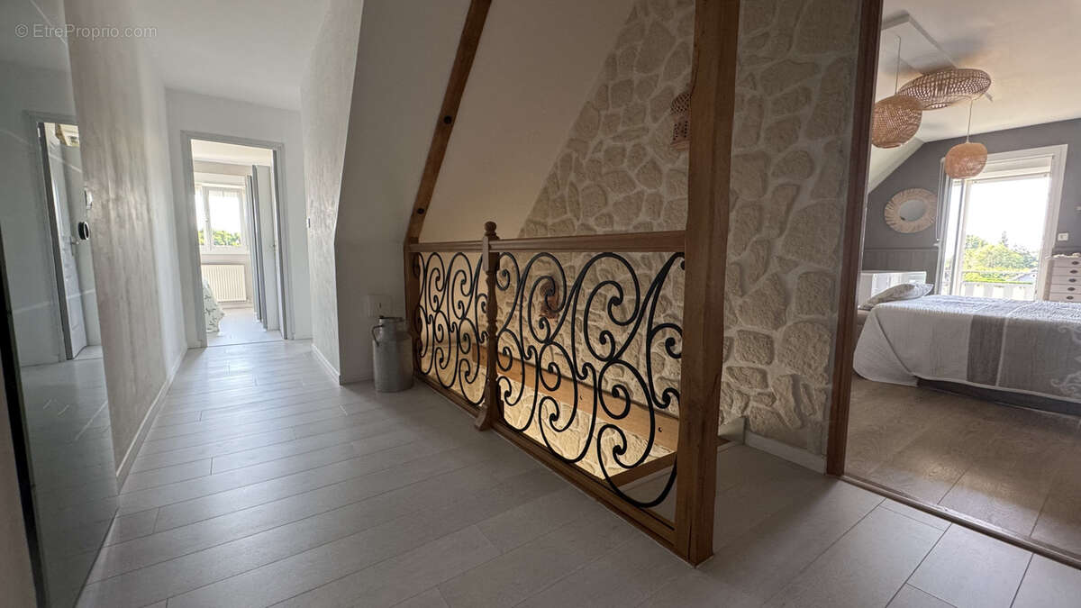 Maison à FRESNICOURT-LE-DOLMEN