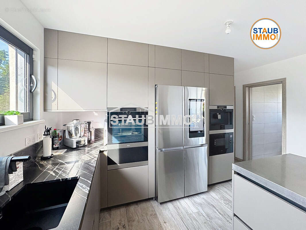 Maison à VILLAGE-NEUF