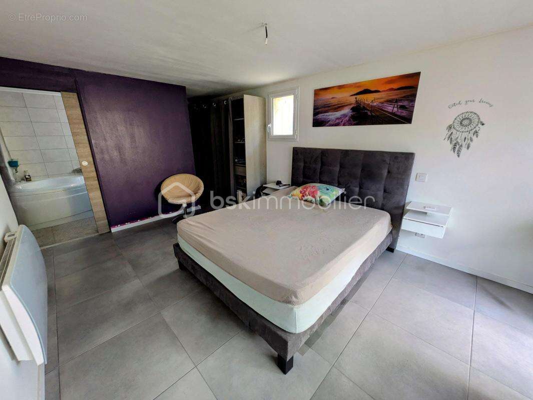 Maison à PONT-DE-L&#039;ISERE