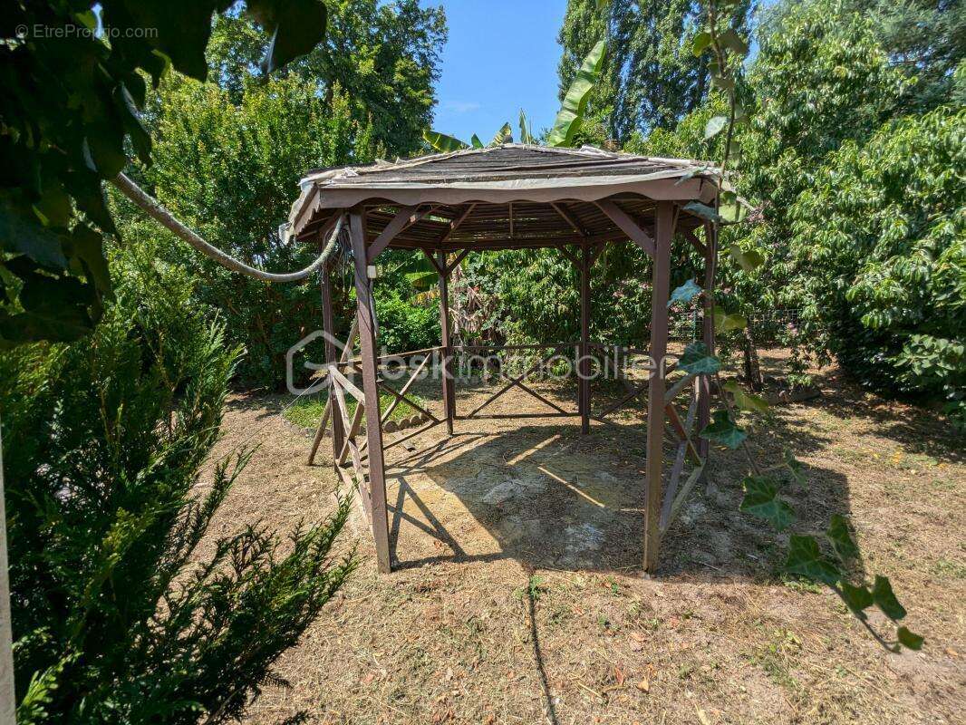 Maison à SAINT-PEY-D&#039;ARMENS