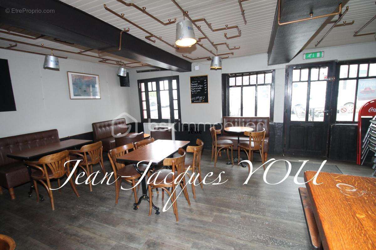 Commerce à SAINT-HILAIRE-DU-HARCOUET