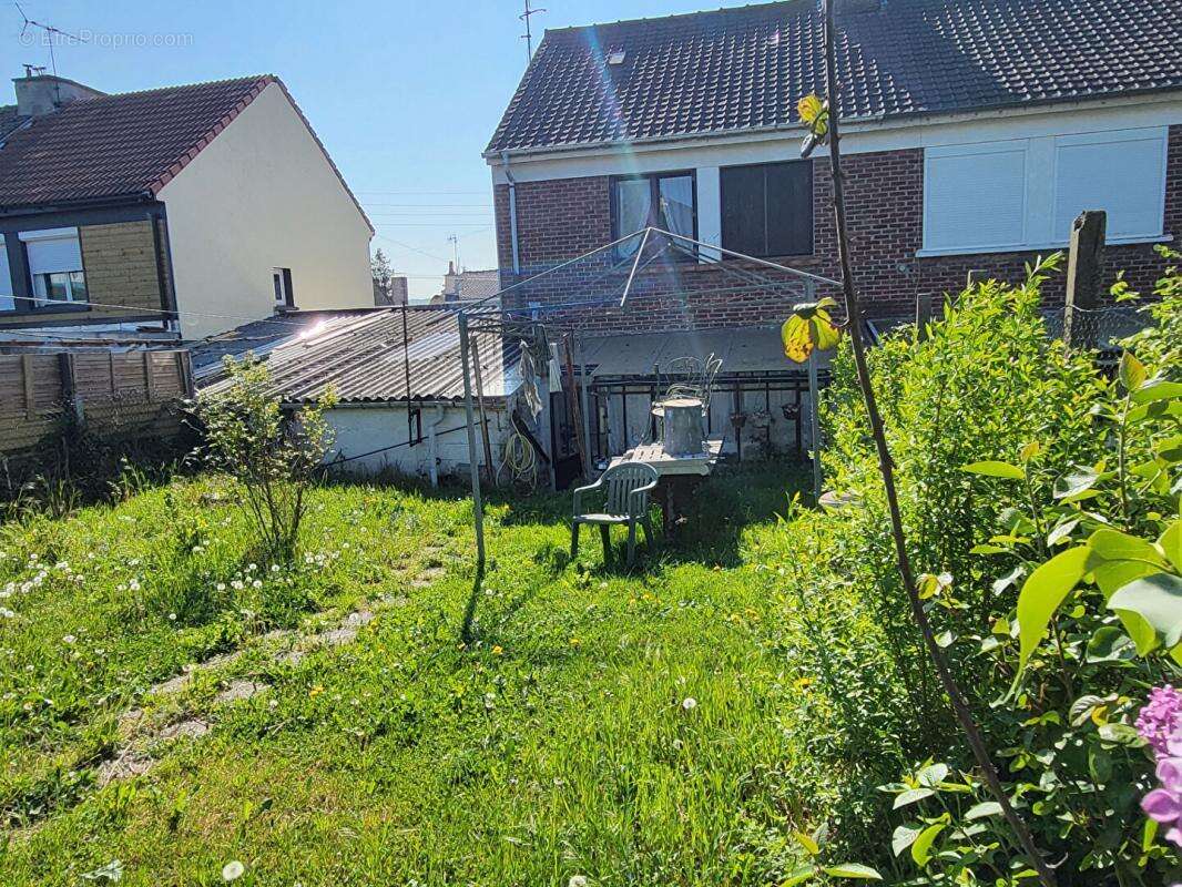 Maison à MARLES-LES-MINES