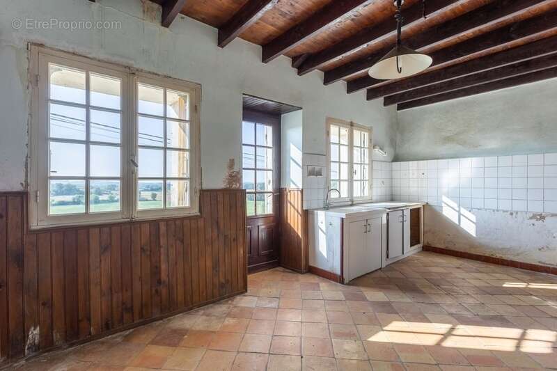 Maison à SAINT-EUTROPE-DE-BORN