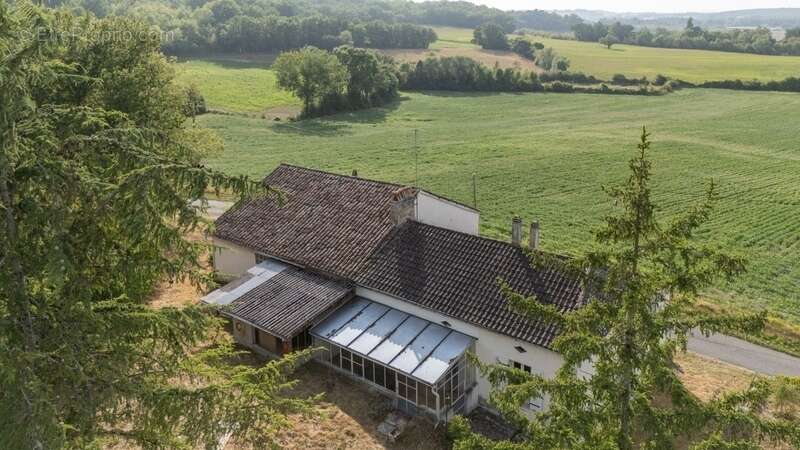 Maison à SAINT-EUTROPE-DE-BORN