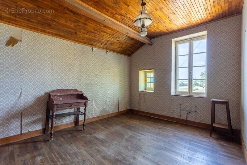 Maison à SAINT-EUTROPE-DE-BORN