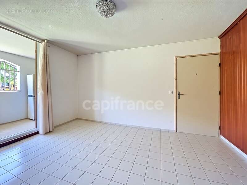 Appartement à BAIE-MAHAULT