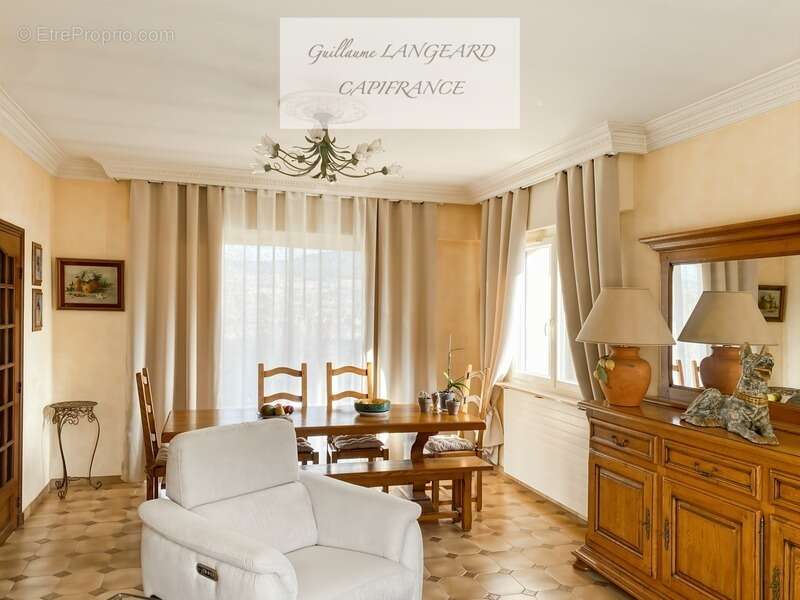 Maison à VIEU-D'IZENAVE