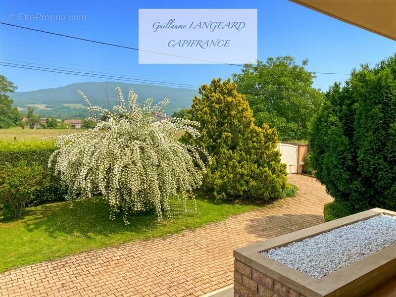 Maison à VIEU-D'IZENAVE