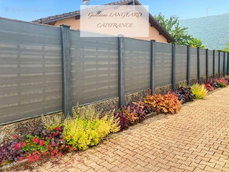 Maison à VIEU-D'IZENAVE