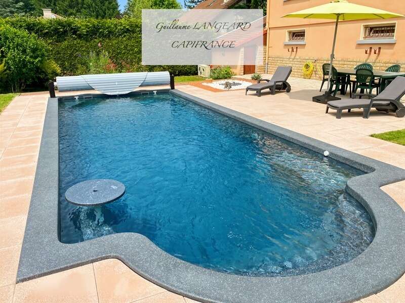 Maison à VIEU-D'IZENAVE