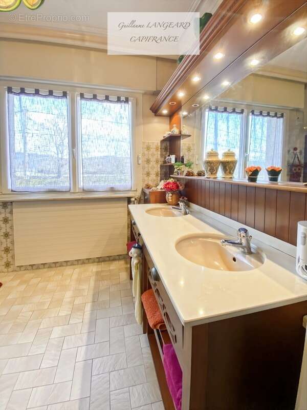 Maison à VIEU-D'IZENAVE