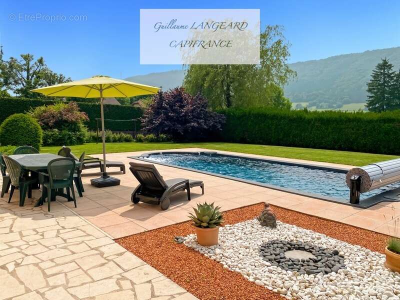 Maison à VIEU-D'IZENAVE