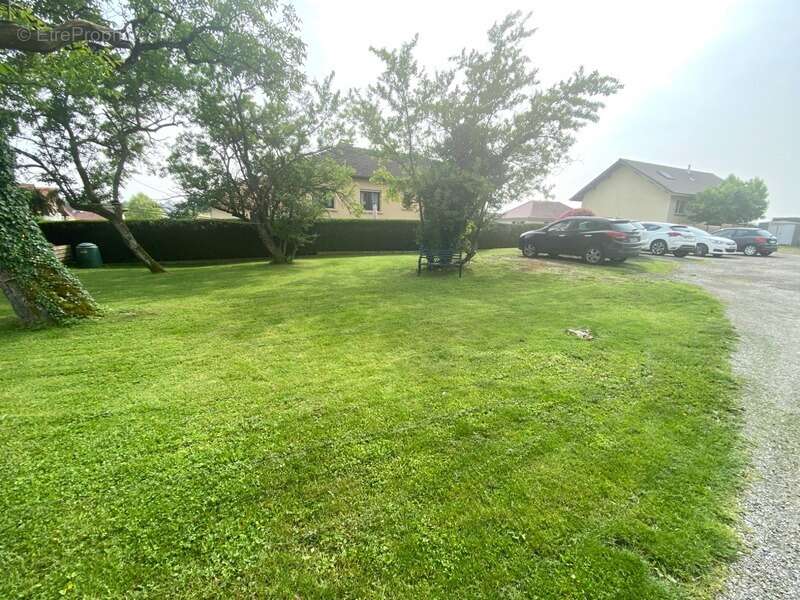 Appartement à MEROUX