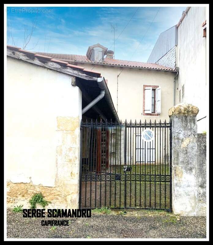 Maison à MIRANDE