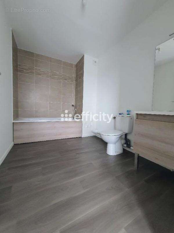 Appartement à CORBEIL-ESSONNES