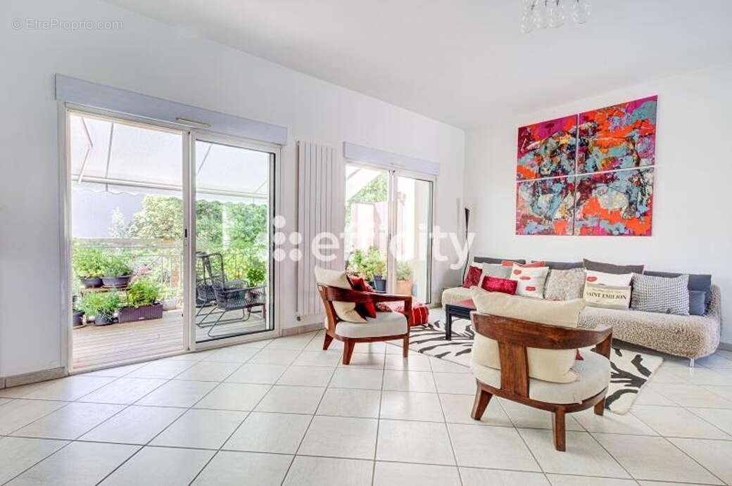 Maison à ISSY-LES-MOULINEAUX