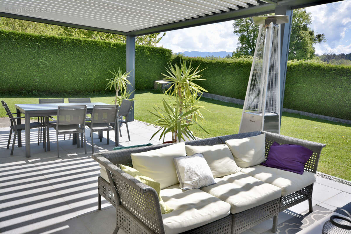 Maison à VILLY-LE-PELLOUX