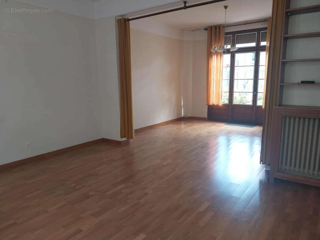 Maison à NEUFCHATEL-EN-BRAY