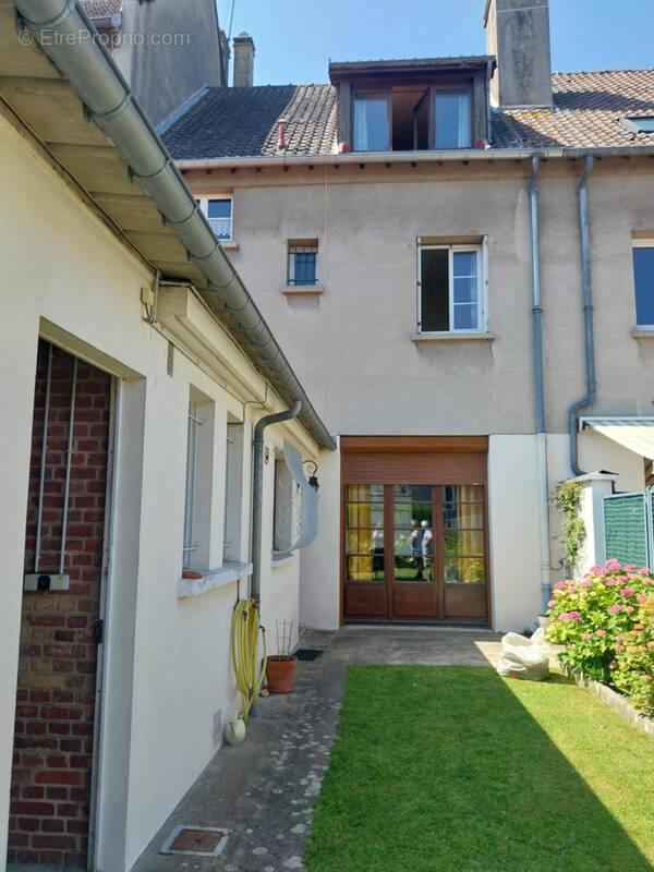 Maison à NEUFCHATEL-EN-BRAY