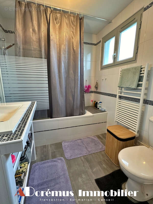 Maison à SAINT-CAPRAIS-DE-BORDEAUX