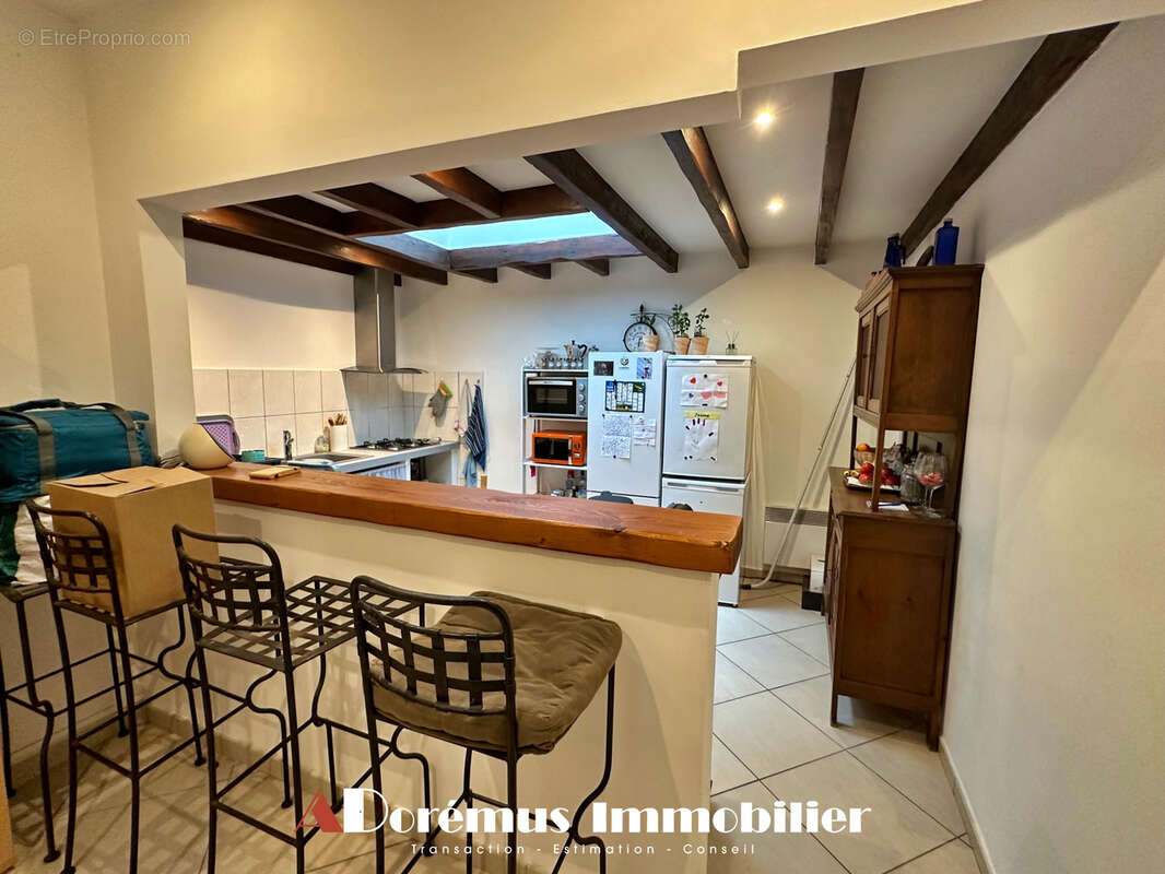 Maison à SAINT-CAPRAIS-DE-BORDEAUX