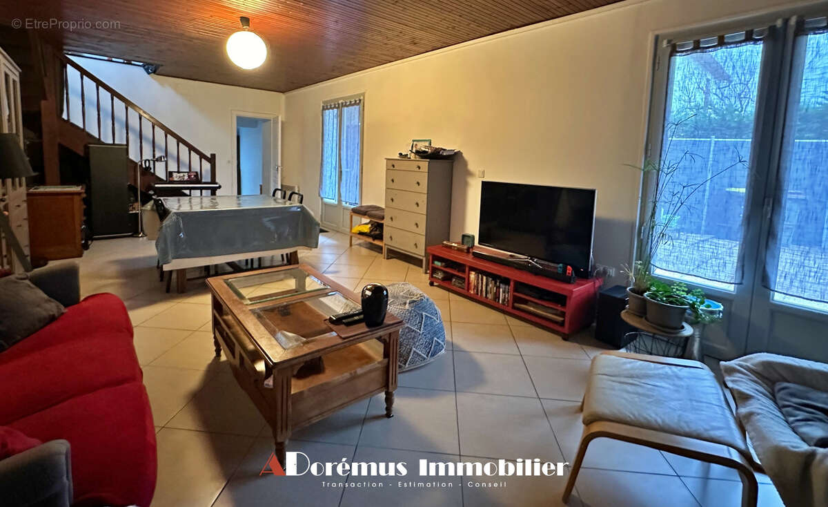 Maison à SAINT-CAPRAIS-DE-BORDEAUX