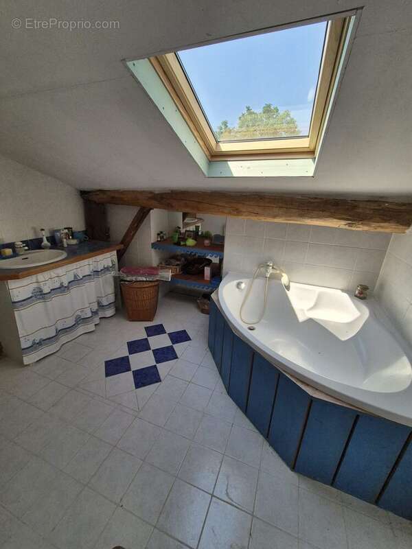 Maison à BERNAY-SAINT-MARTIN