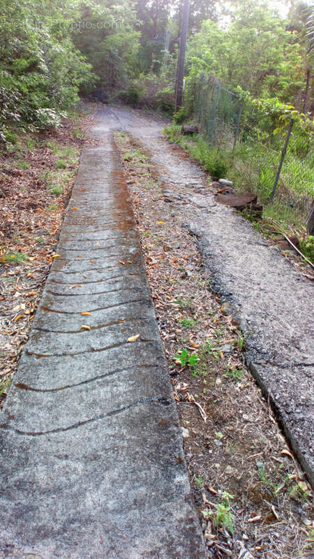 Terrain à BOUILLANTE