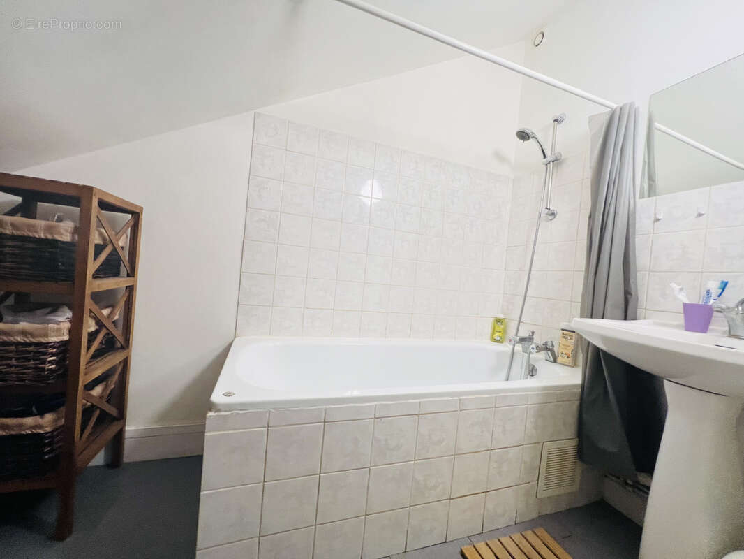 Appartement à AUNAY-SOUS-AUNEAU