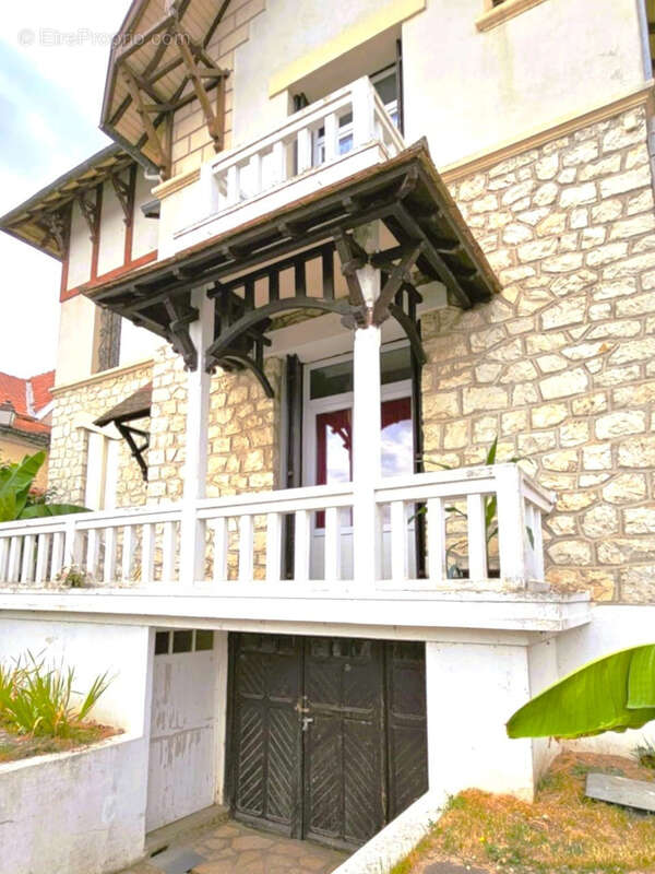 Maison à SAINTE-LIVRADE-SUR-LOT