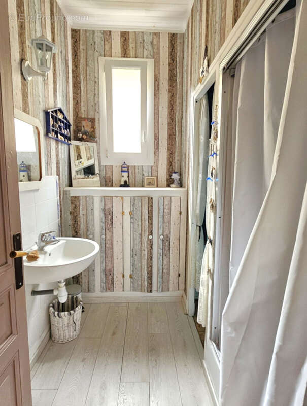 Maison à SAINTE-LIVRADE-SUR-LOT