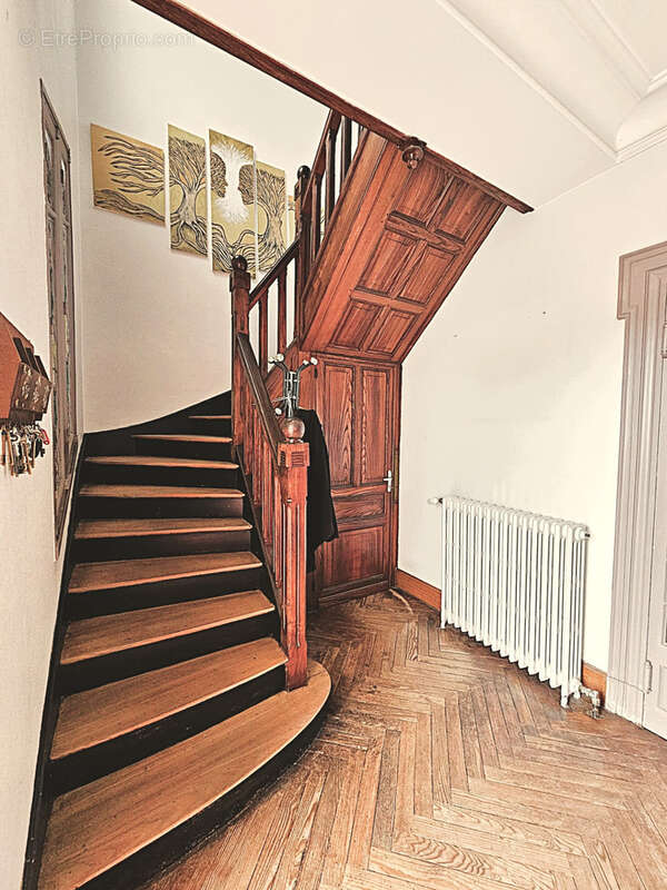 Maison à SAINTE-LIVRADE-SUR-LOT