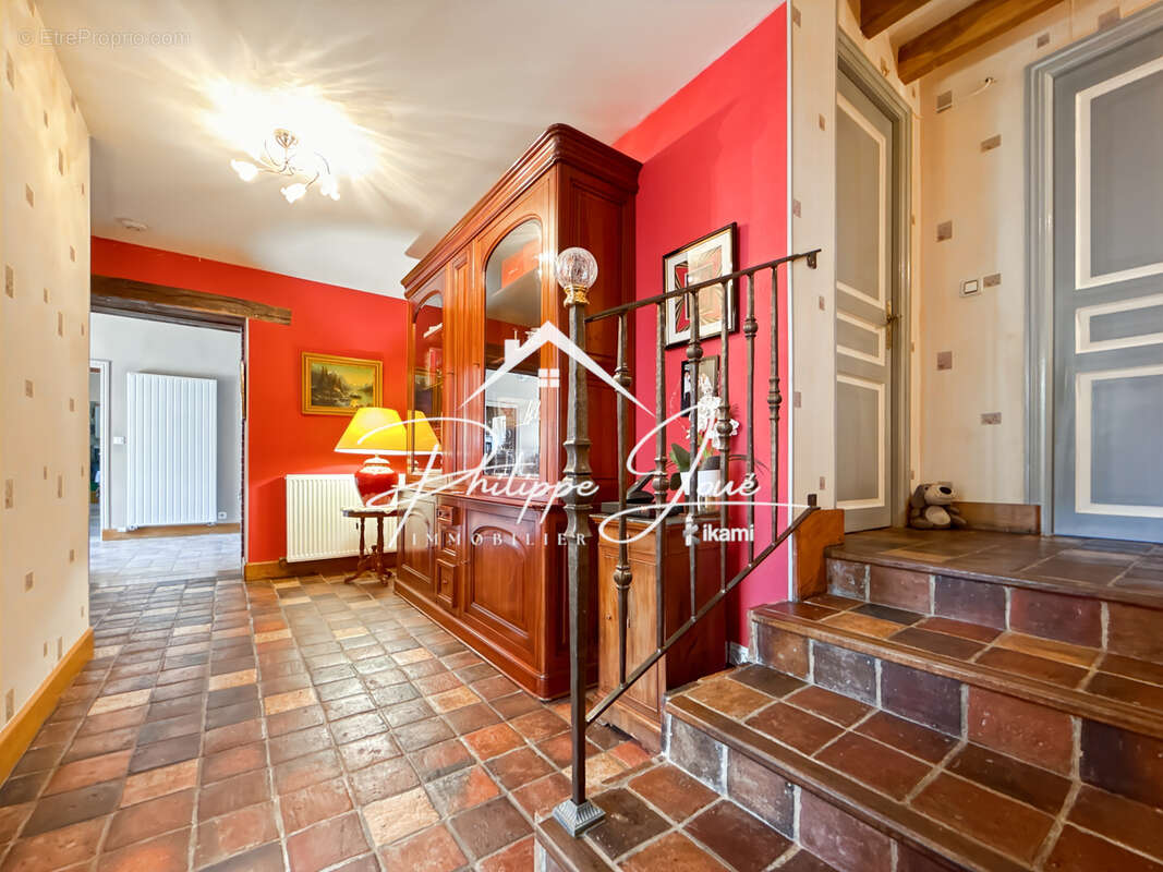 Maison à MALAY-LE-GRAND