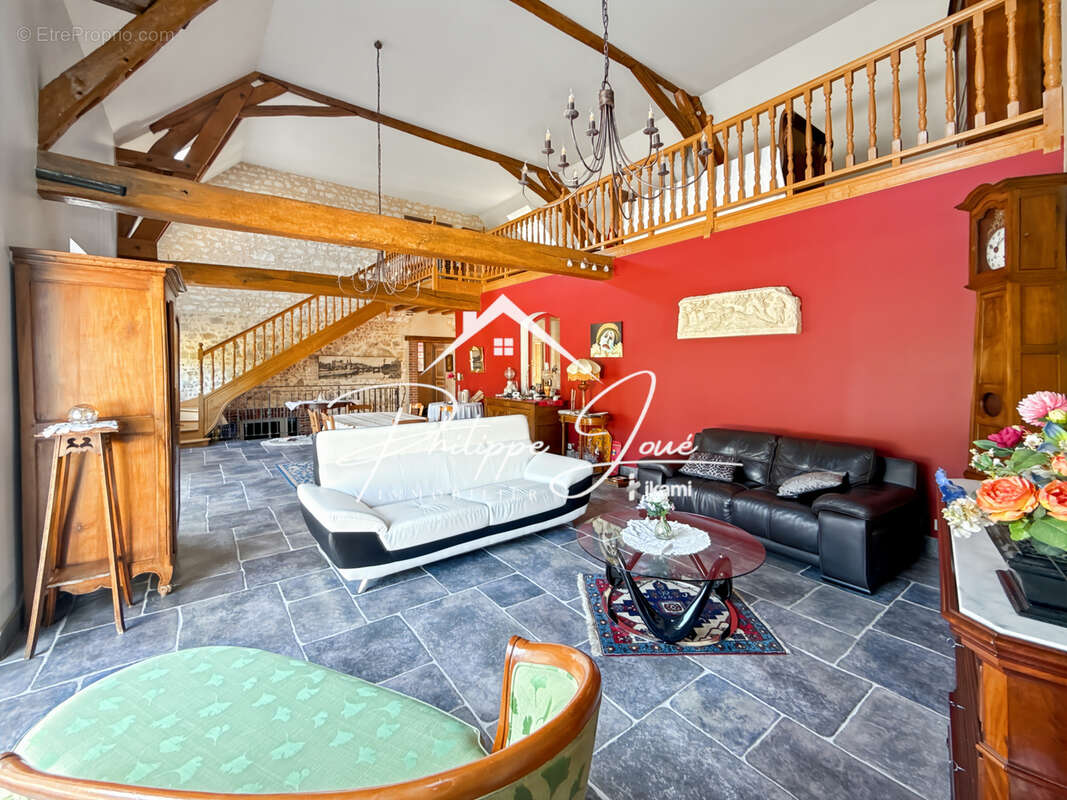 Maison à MALAY-LE-GRAND