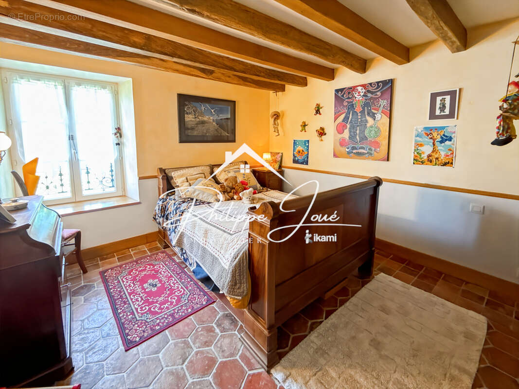 Maison à MALAY-LE-GRAND