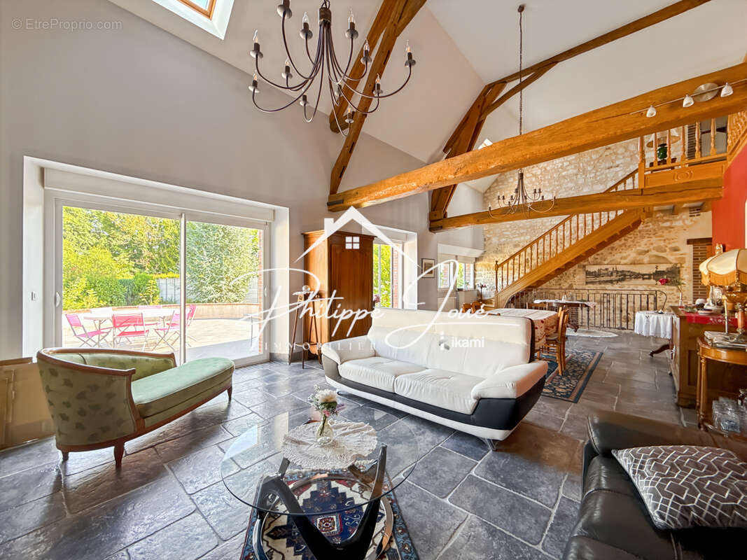 Maison à MALAY-LE-GRAND