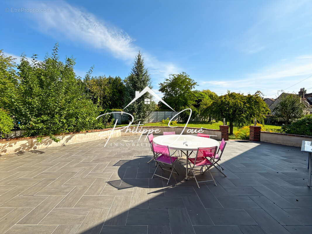 Maison à MALAY-LE-GRAND