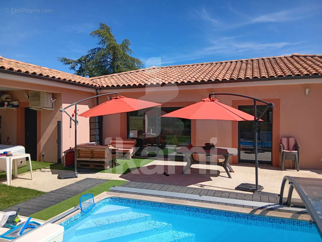 Maison à ROMANS-SUR-ISERE