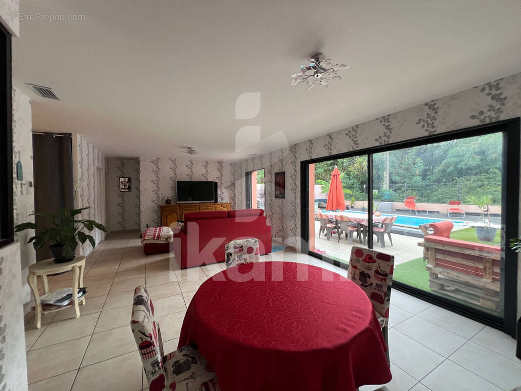 Maison à ROMANS-SUR-ISERE