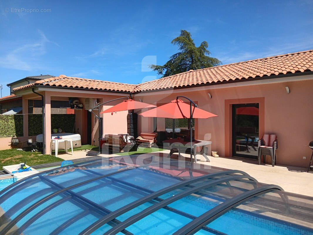 Maison à ROMANS-SUR-ISERE