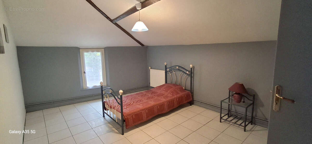 Maison à FLEURY-LA-VALLEE