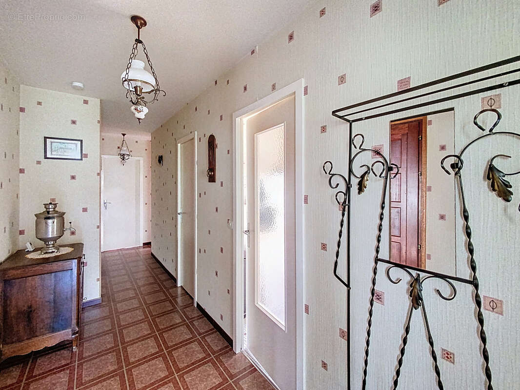 Maison à SAINT-YRIEIX-LA-PERCHE