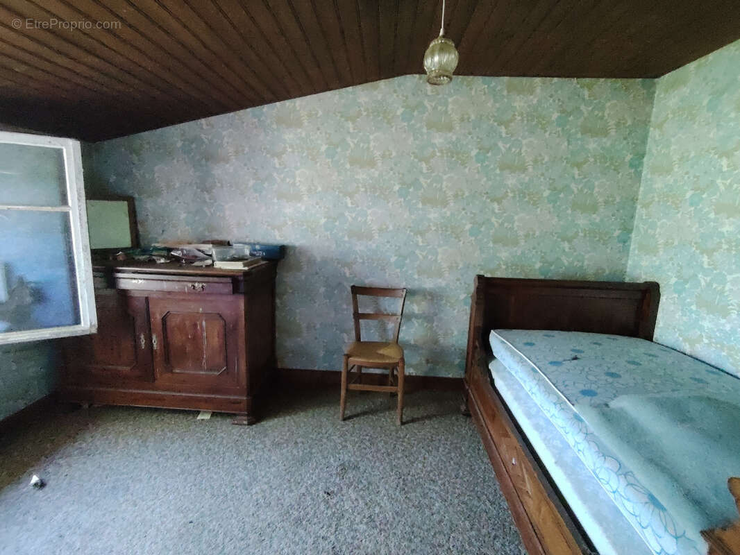 Maison à CHATEAU-CHERVIX