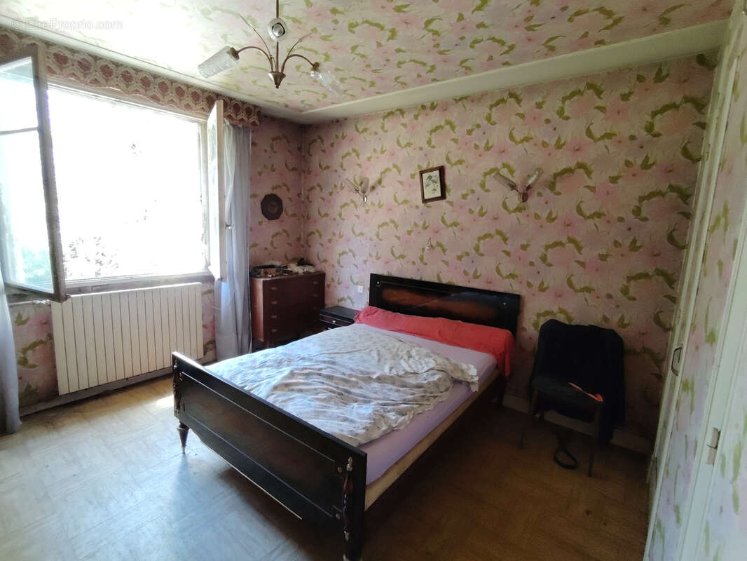 Maison à CHATEAU-CHERVIX