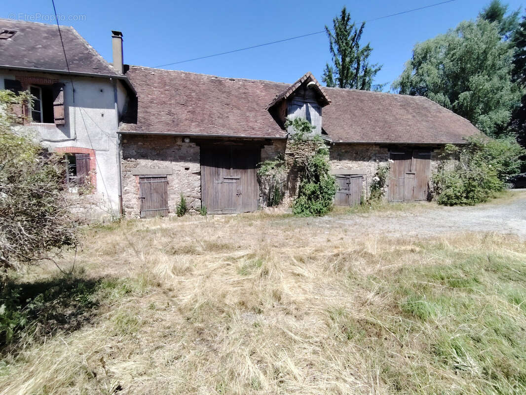 Maison à CHATEAU-CHERVIX