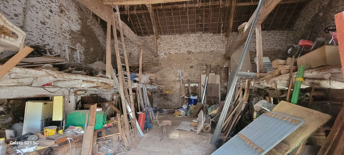 Maison à SAINT-SORNIN-LEULAC