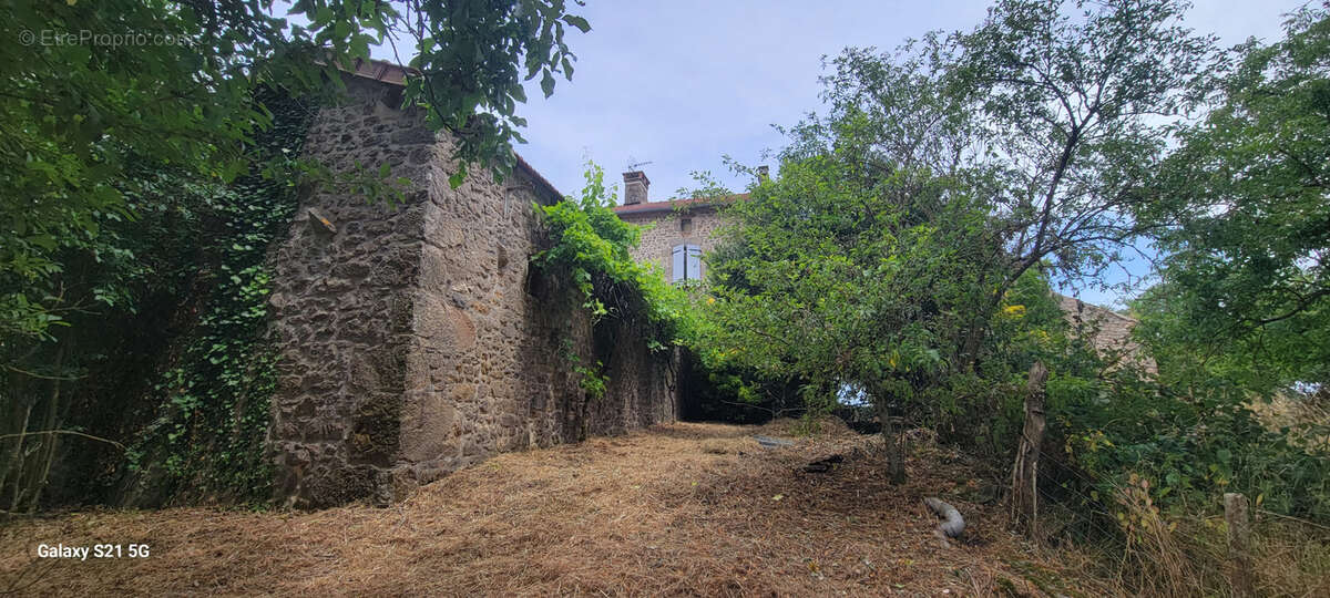 Maison à SAINT-SORNIN-LEULAC