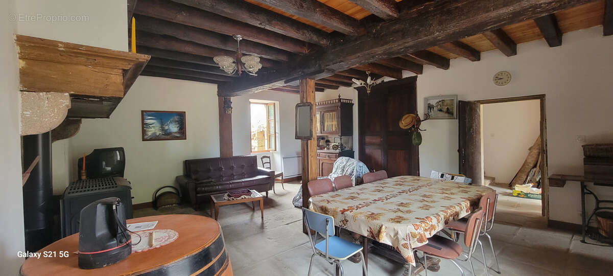 Maison à SAINT-SORNIN-LEULAC